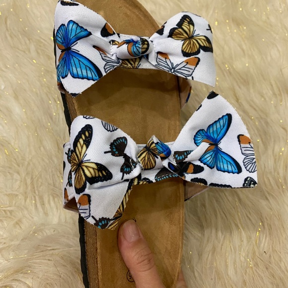 ✨Black Friday sale ✨ Butterfly bow slides - Picture 4 of 4